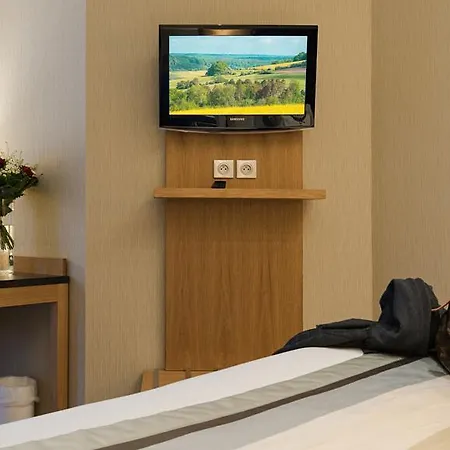 Hotell Bristol 4*