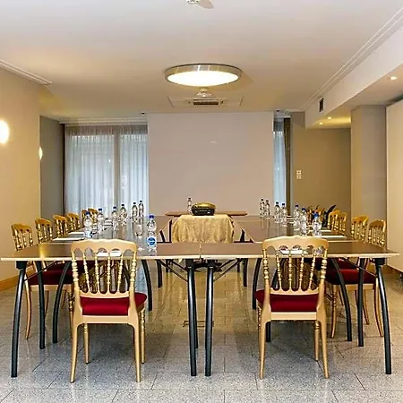 Bristol Hotel 4*