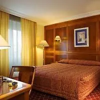 Bristol Hotell 4*